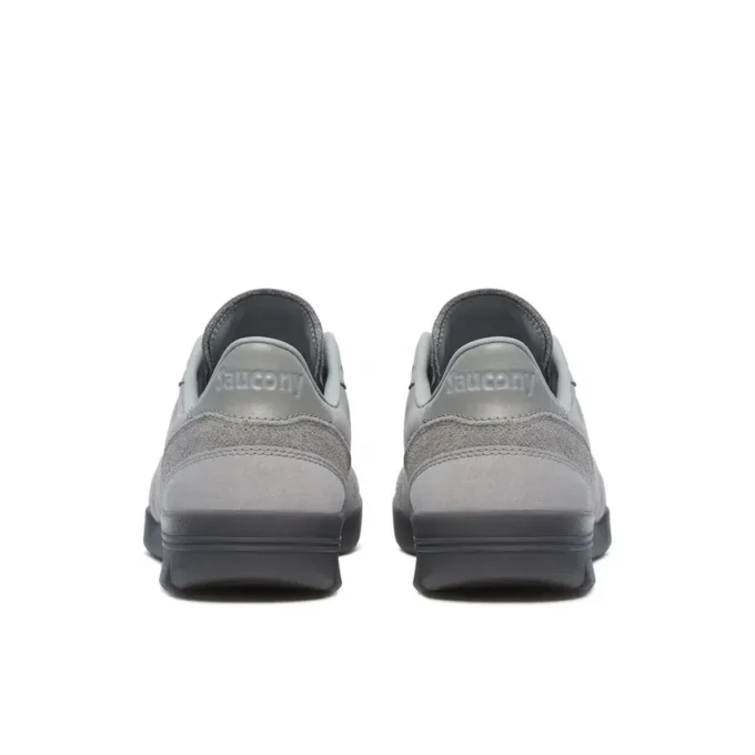586i Nubuck
