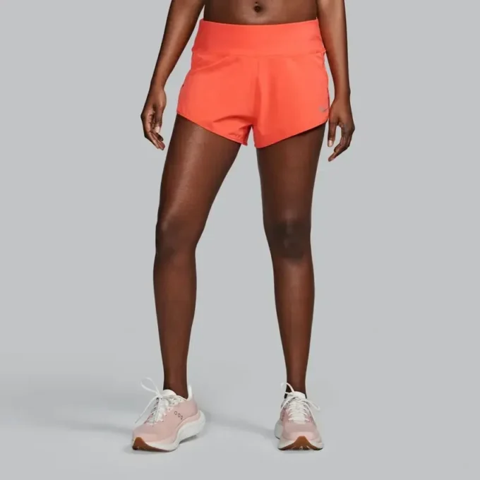 Pantalones cortos Outpace 2.5″ Split para mujer