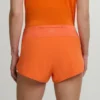 Pantalones cortos Outpace 2.5″ Split para mujer