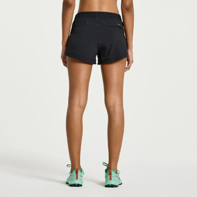 Pantalones cortos Outpace 2.5″ Split para mujer