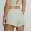 Pantalones cortos Outpace 3″ para mujer