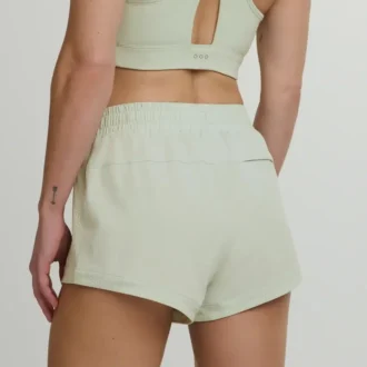Pantalones cortos Outpace 3″ para mujer