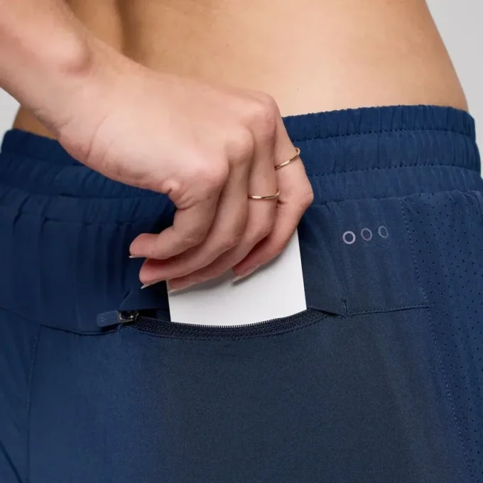 Pantalones cortos Outpace 3″ para mujer