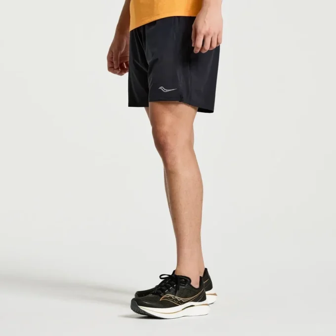 Pantalones cortos Outpace 7″ para hombre
