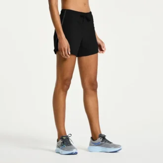 Pantalones cortos Outpace de 5 pulgadas para mujer