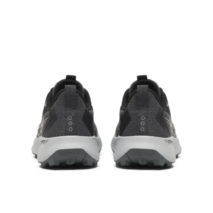 Peregrine 15 Ajuste ancho para hombre